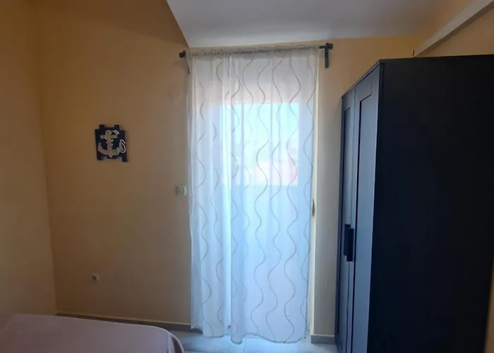 Apartment 4D